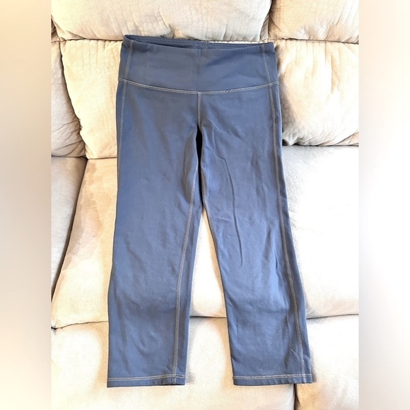 Gray Athleta 7/8 leggings size S - Picture 4 of 9